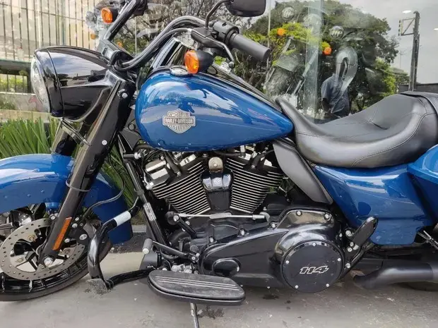 Harley Davidson Road King Special FLHRXS ROAD KING SPECIAL FLHRXS