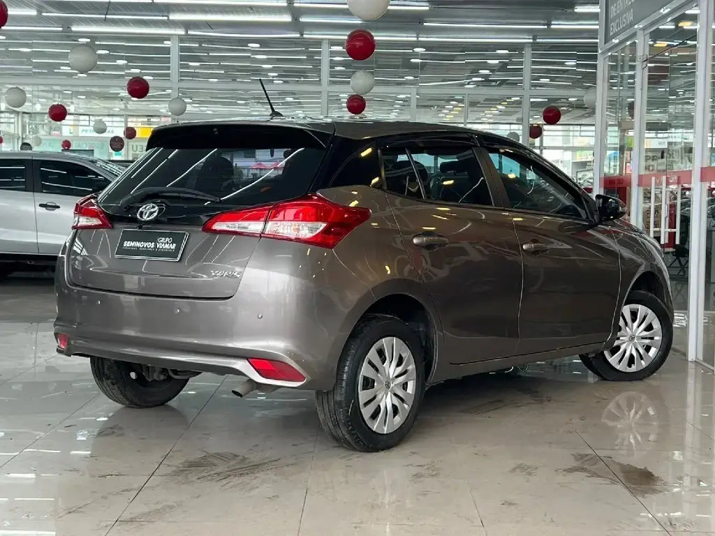 galeria YARIS