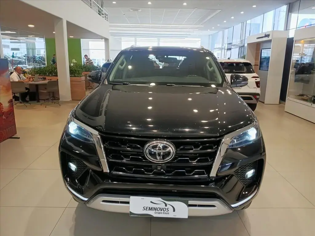 galeria HILUX SW4