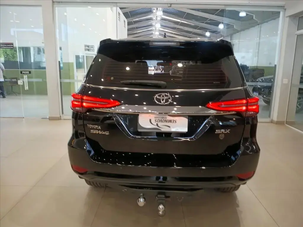 galeria HILUX SW4