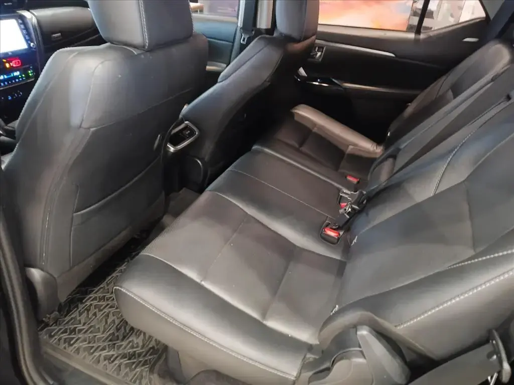 galeria HILUX SW4