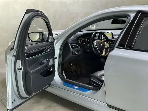 Bmw 750Li 4.4 V8 32V GASOLINA 4P AUTOMÁTICO