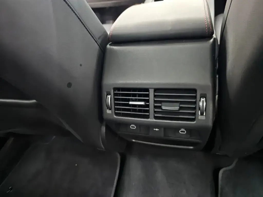 galeria DISCOVERY SPORT