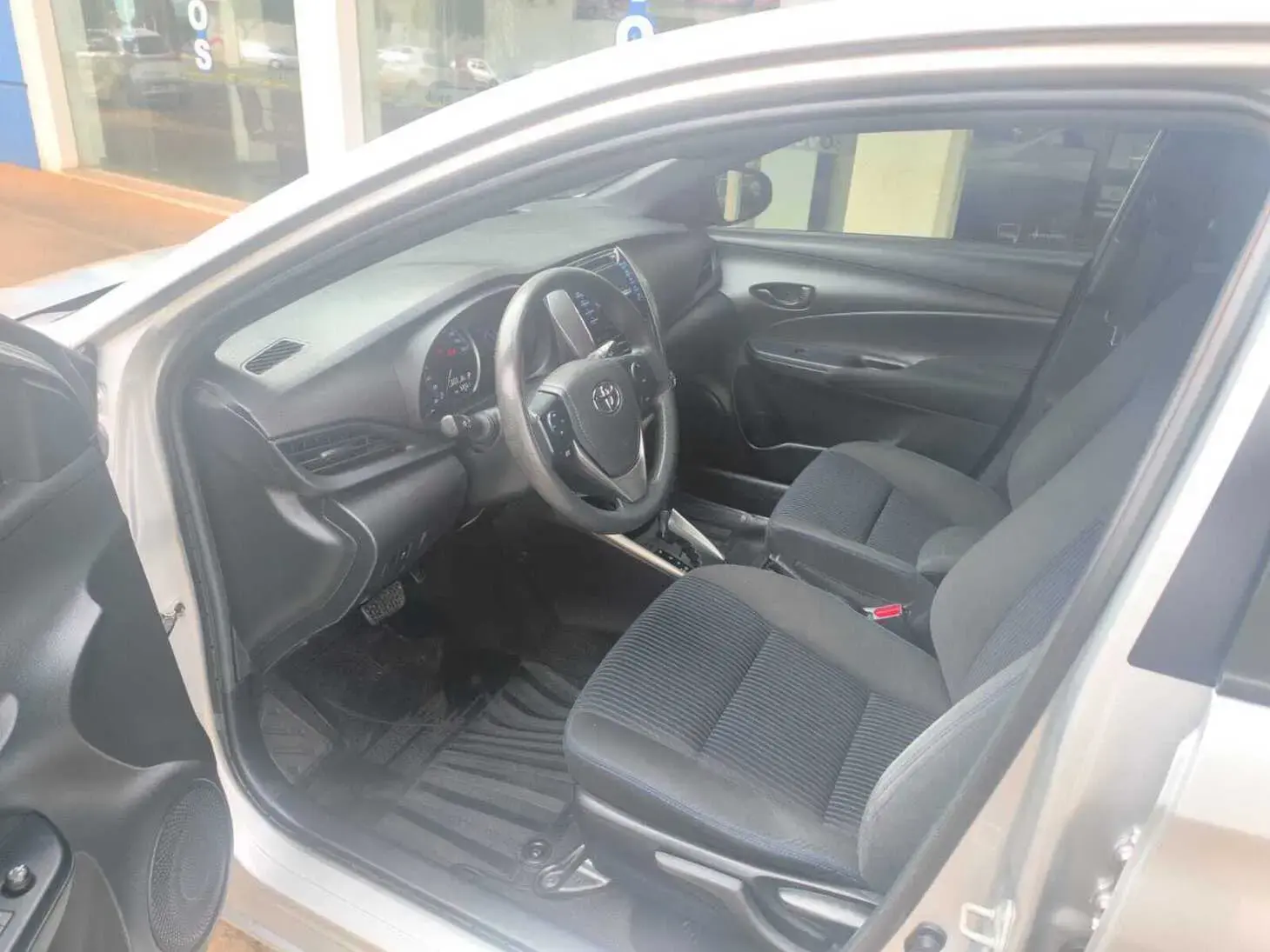 galeria YARIS