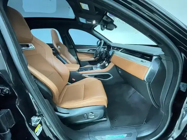 Jaguar F-Pace 2.0 R-Dynamic SE 404cv (Híbrido)