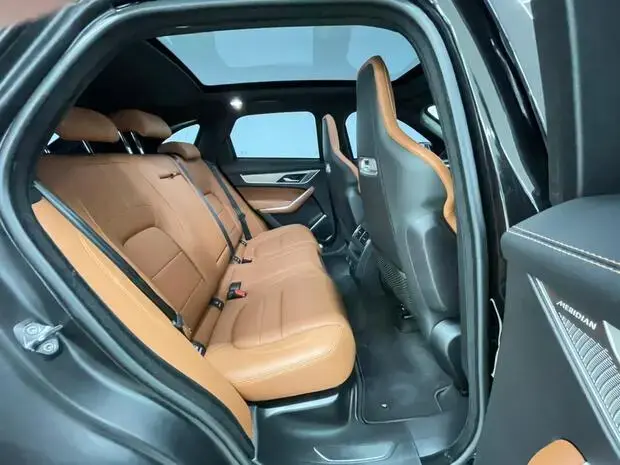 Jaguar F-Pace 2.0 R-Dynamic SE 404cv (Híbrido)
