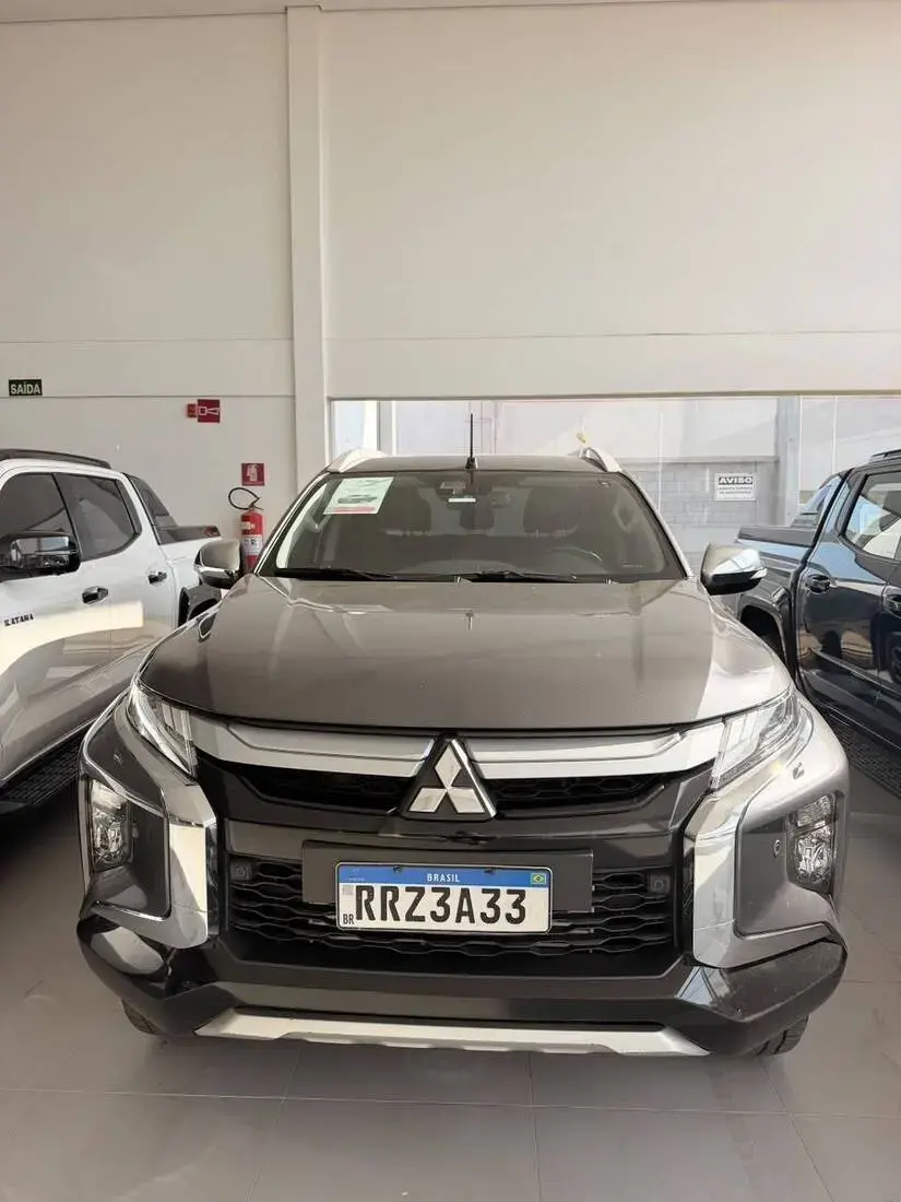 galeria L200 TRITON SPORT HPES