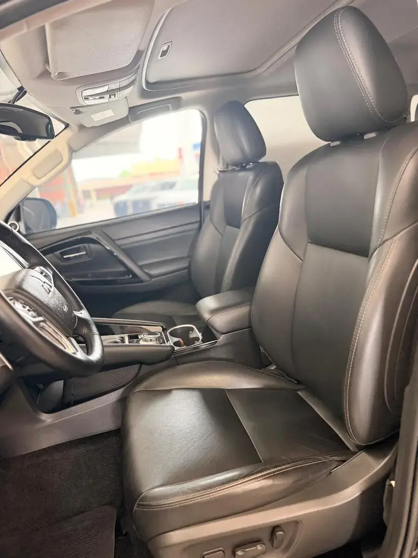 galeria MITSUBISHI PAJERO SPORT LEGEND