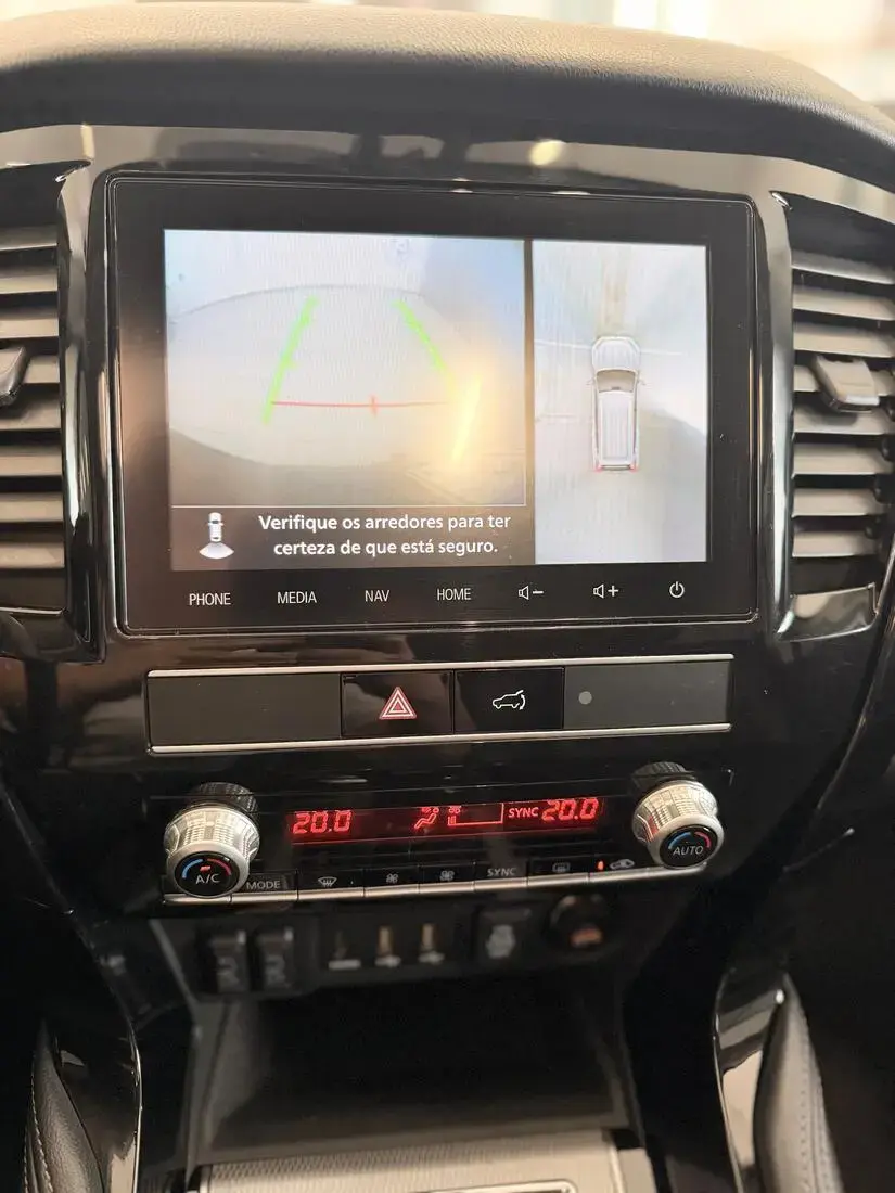 galeria MITSUBISHI PAJERO SPORT LEGEND
