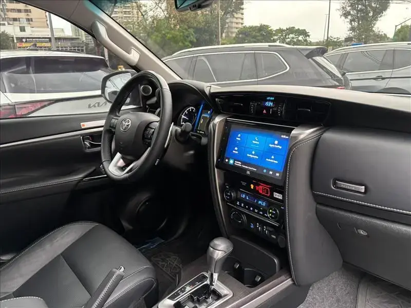 galeria HILUX SW4