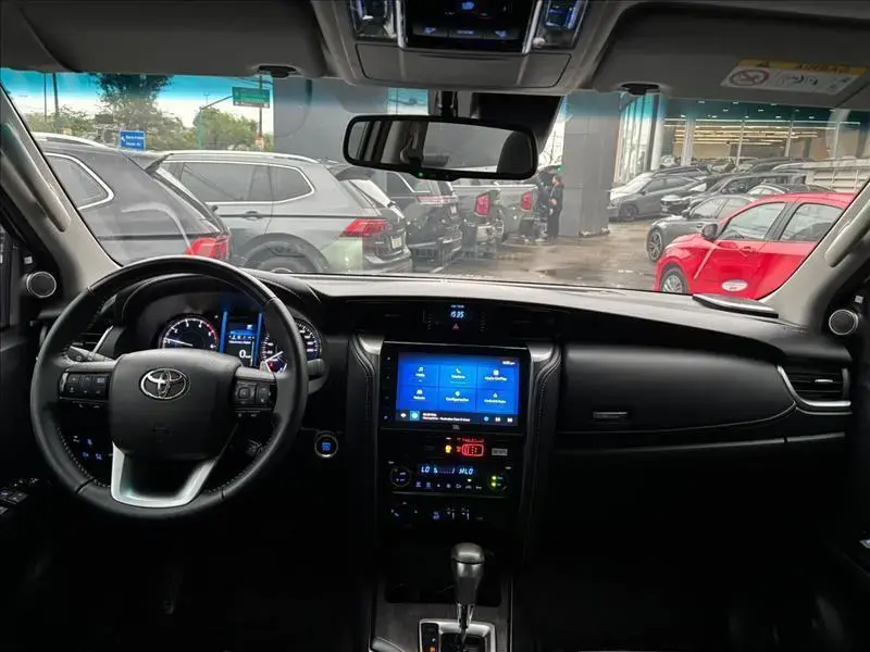galeria HILUX SW4