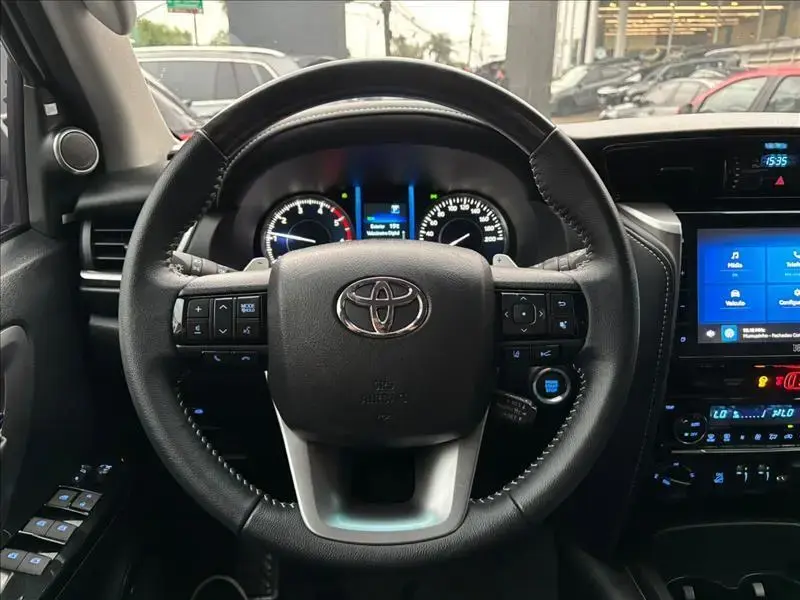 galeria HILUX SW4