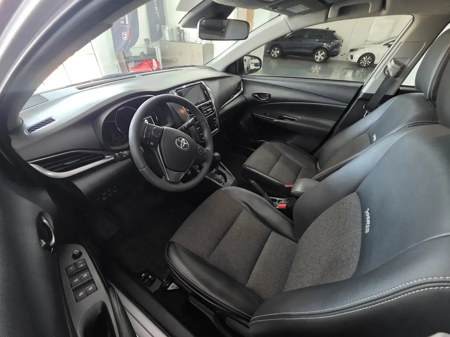 galeria YARIS