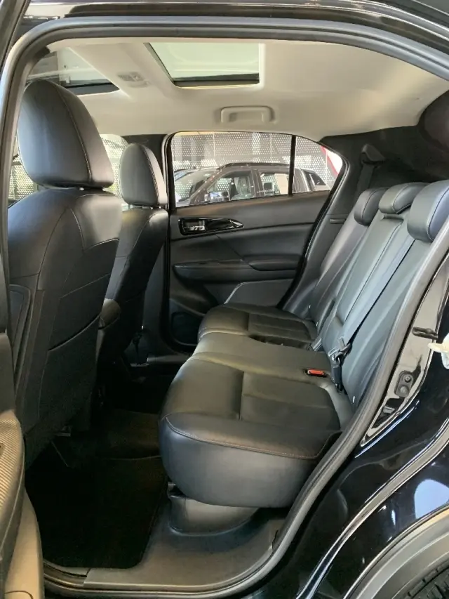 galeria ECLIPSE CROSS