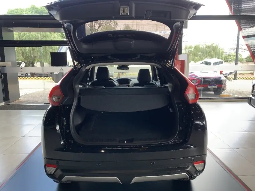 galeria ECLIPSE CROSS