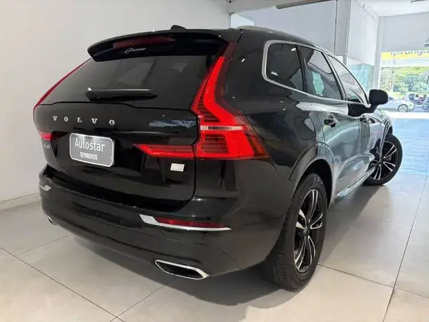 Volvo XC60 Momentum T8 2.0 Hybrid AWD (Aut)