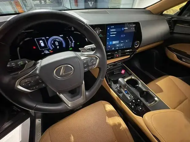 Lexus NX 350h Dynamic 2.5 16V Aut. (Híbrido)