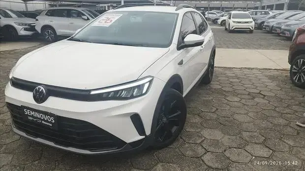 Volkswagen NIVUS 1.0 200 TSI TOTAL FLEX COMFORTLINE AUTOMÁTICO