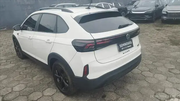 Volkswagen NIVUS 1.0 200 TSI TOTAL FLEX COMFORTLINE AUTOMÁTICO