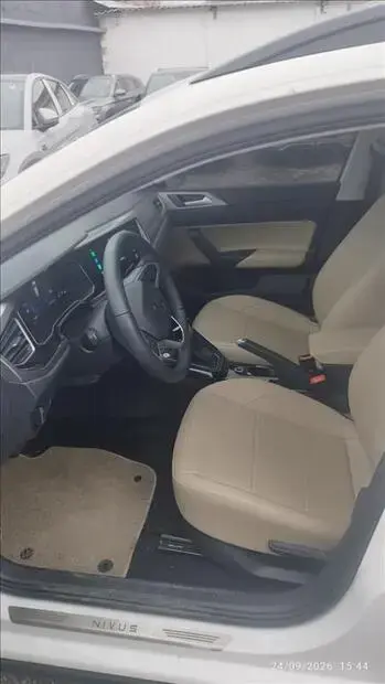 Volkswagen NIVUS 1.0 200 TSI TOTAL FLEX COMFORTLINE AUTOMÁTICO