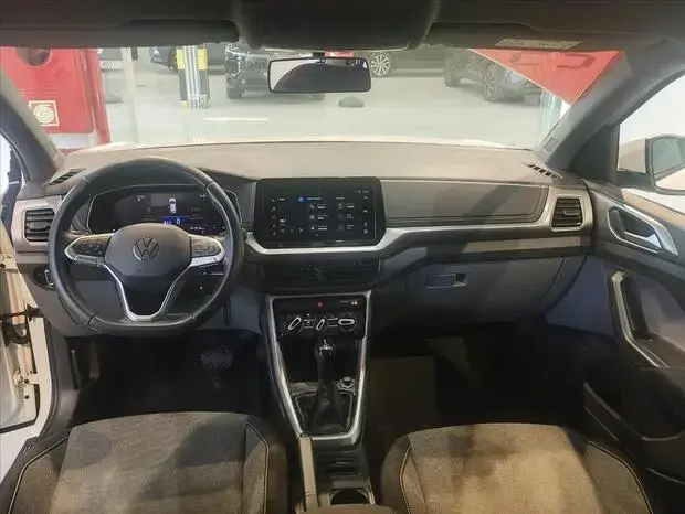 Volkswagen T-CROSS 1.0 200 TSI TOTAL FLEX AUTOMÁTICO