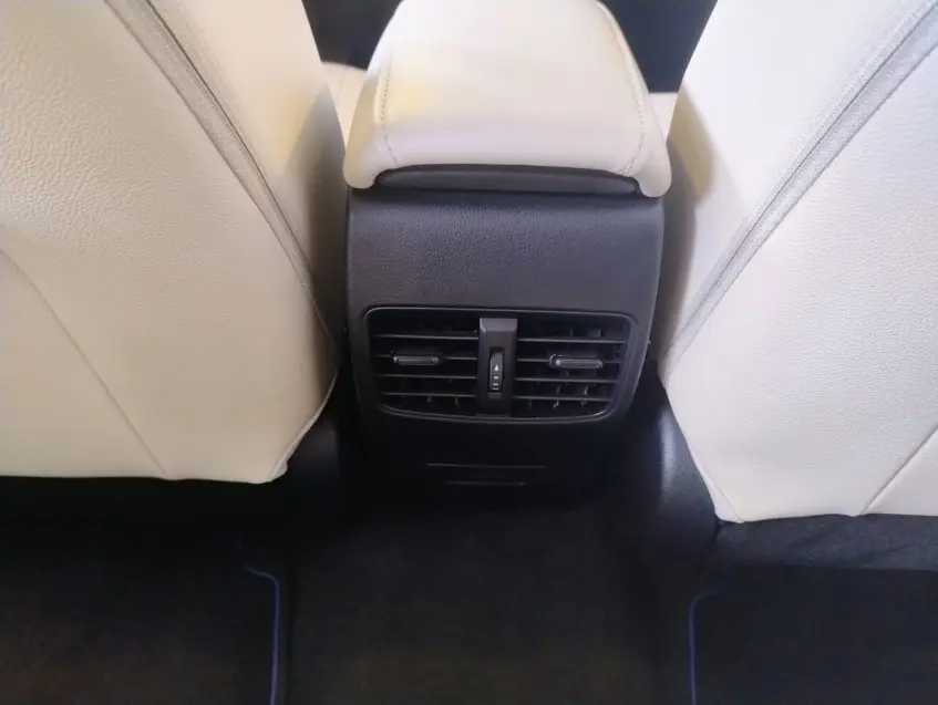 galeria COROLLA CROSS