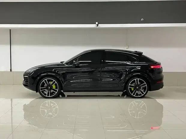 Porsche Cayenne Coupé 3.0 V6 462cv (Híbrido)