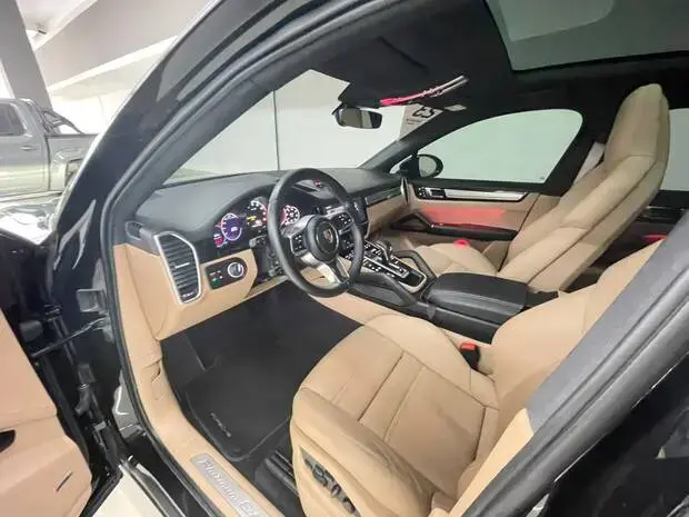 Porsche Cayenne Coupé 3.0 V6 462cv (Híbrido)