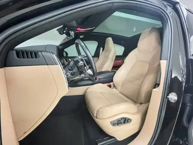 Porsche Cayenne Coupé 3.0 V6 462cv (Híbrido)