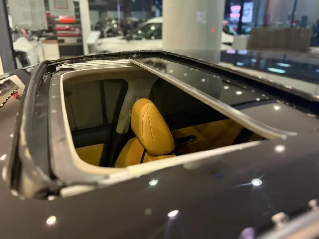 galeria SENTRA