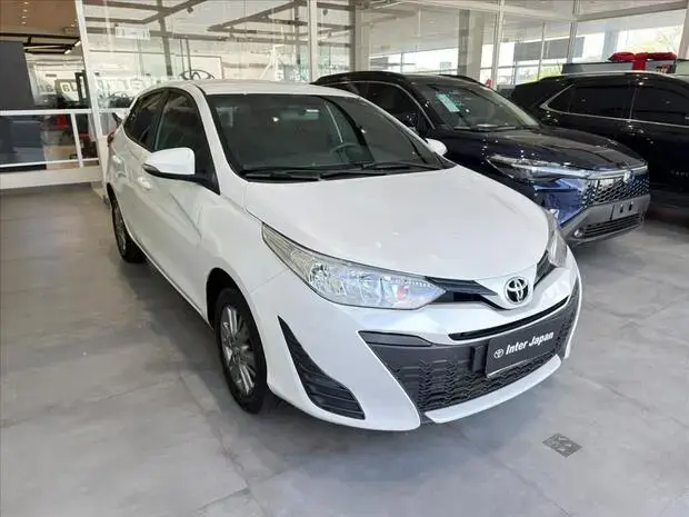 Toyota YARIS 1.5 16V FLEX XL PLUS CONNECT MULTIDRIVE