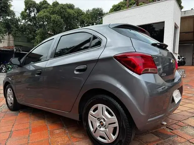 Chevrolet ONIX 1.0 MPFI JOY 8V FLEX 4P MANUAL