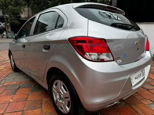 Chevrolet ONIX 1.0 MPFI JOY 8V FLEX 4P MANUAL