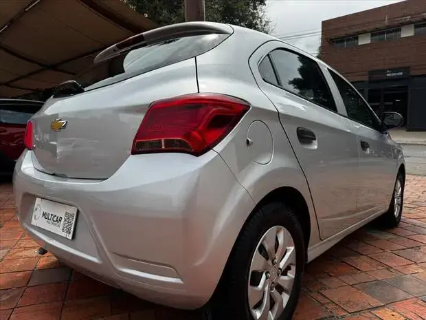 Chevrolet ONIX 1.0 MPFI JOY 8V FLEX 4P MANUAL