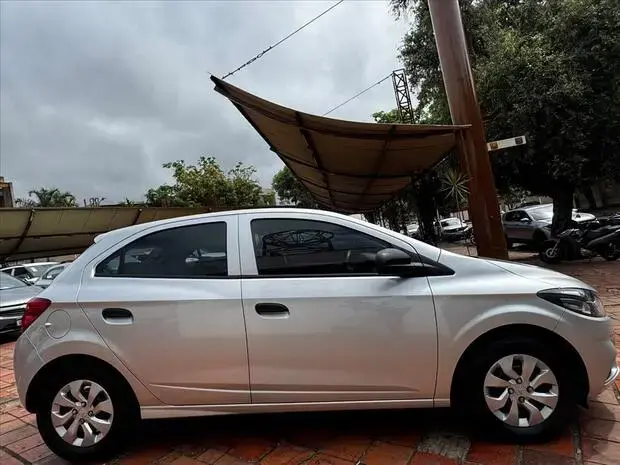 Chevrolet ONIX 1.0 MPFI JOY 8V FLEX 4P MANUAL