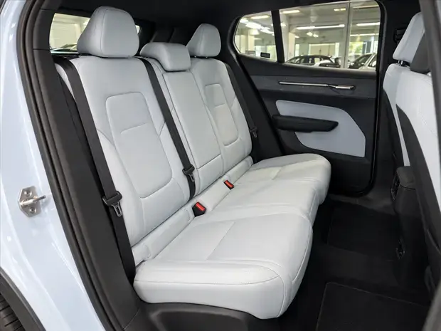 Volvo EX30 69 KW ELÉTRICO ULTRA