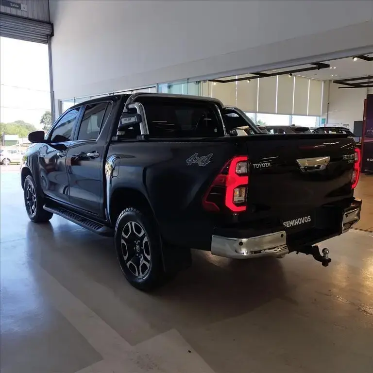 galeria HILUX