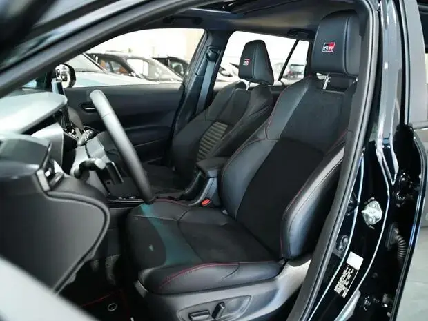 Toyota Corolla Cross GR-Sport 2.0