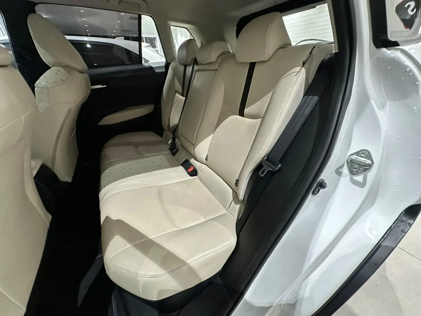 galeria COROLLA CROSS