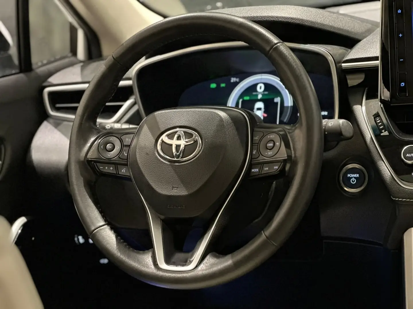 galeria COROLLA CROSS