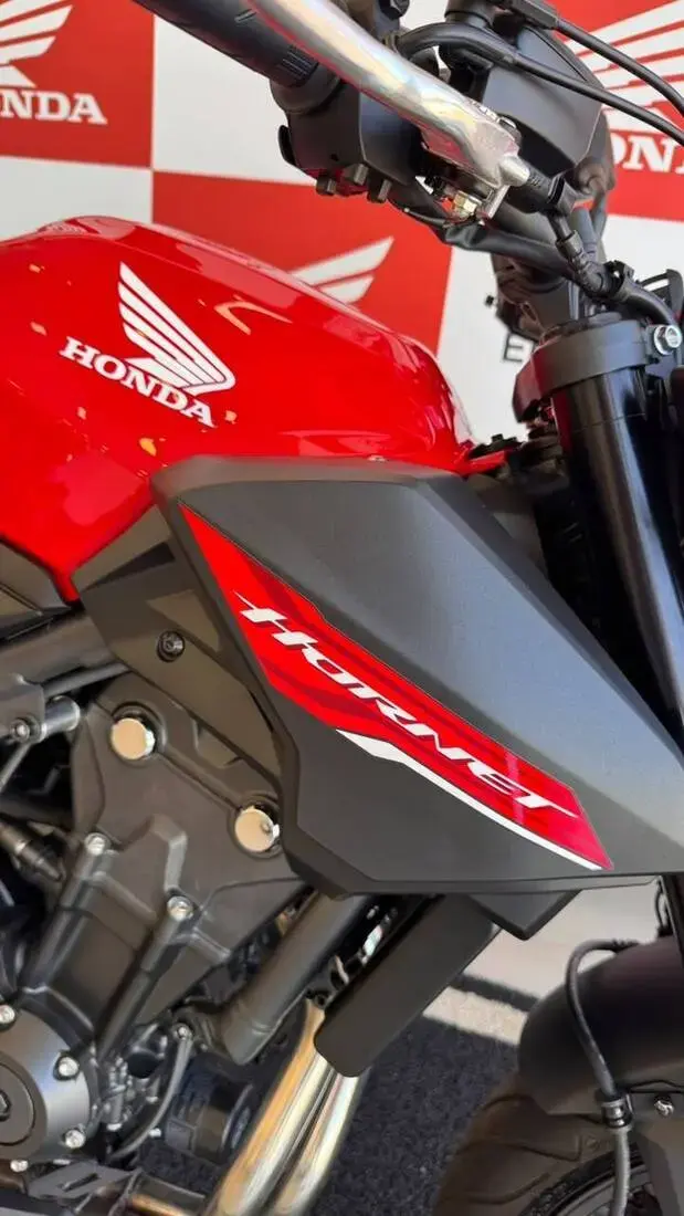 galeria CB 500 Hornet