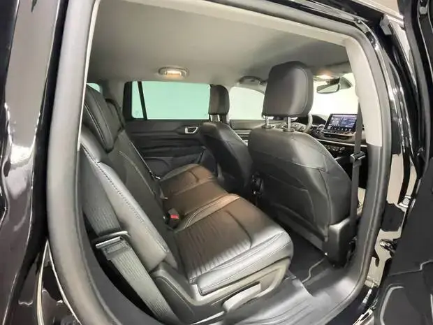 Jeep Commander Longitude 1.3 T270