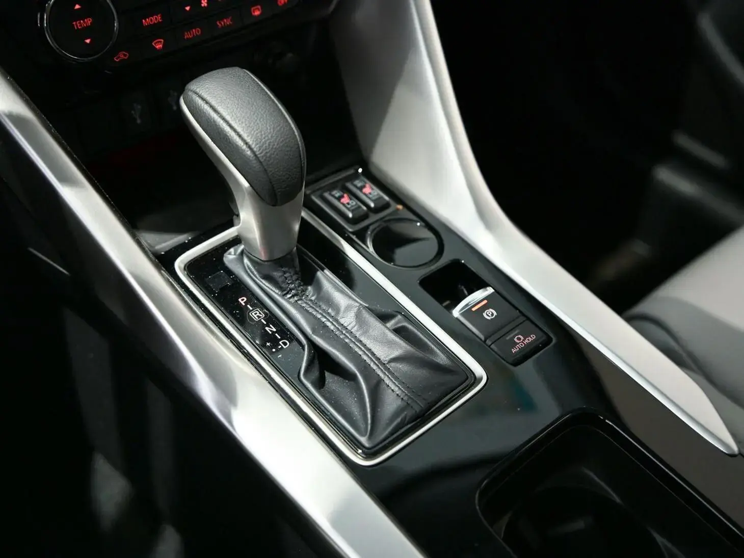 galeria Eclipse Cross