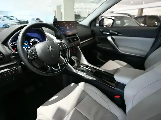 Mitsubishi Eclipse Cross HPE-S