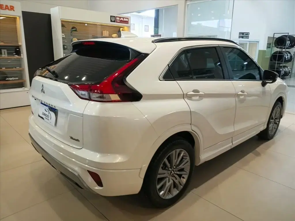 galeria ECLIPSE CROSS