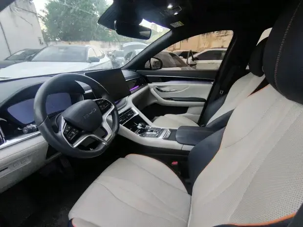Byd SONG PLUS 1.5 DM-I HÍBRIDO AUTOMÁTICO