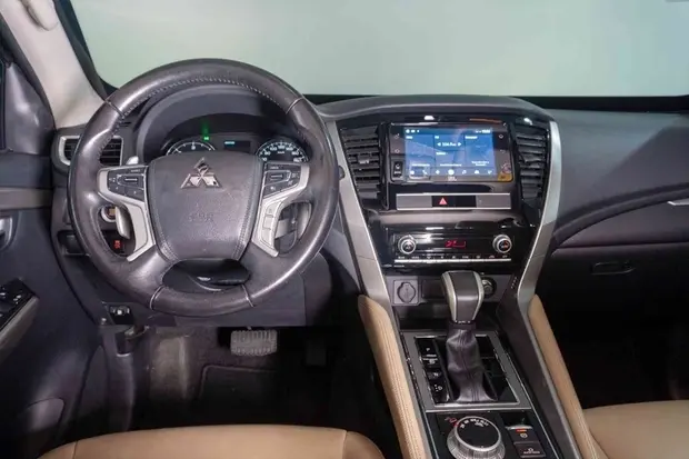 Mitsubishi PAJERO SPORT 2.4 16V MIVEC TURBO DIESEL HPE AWD AUTOMÁTICO