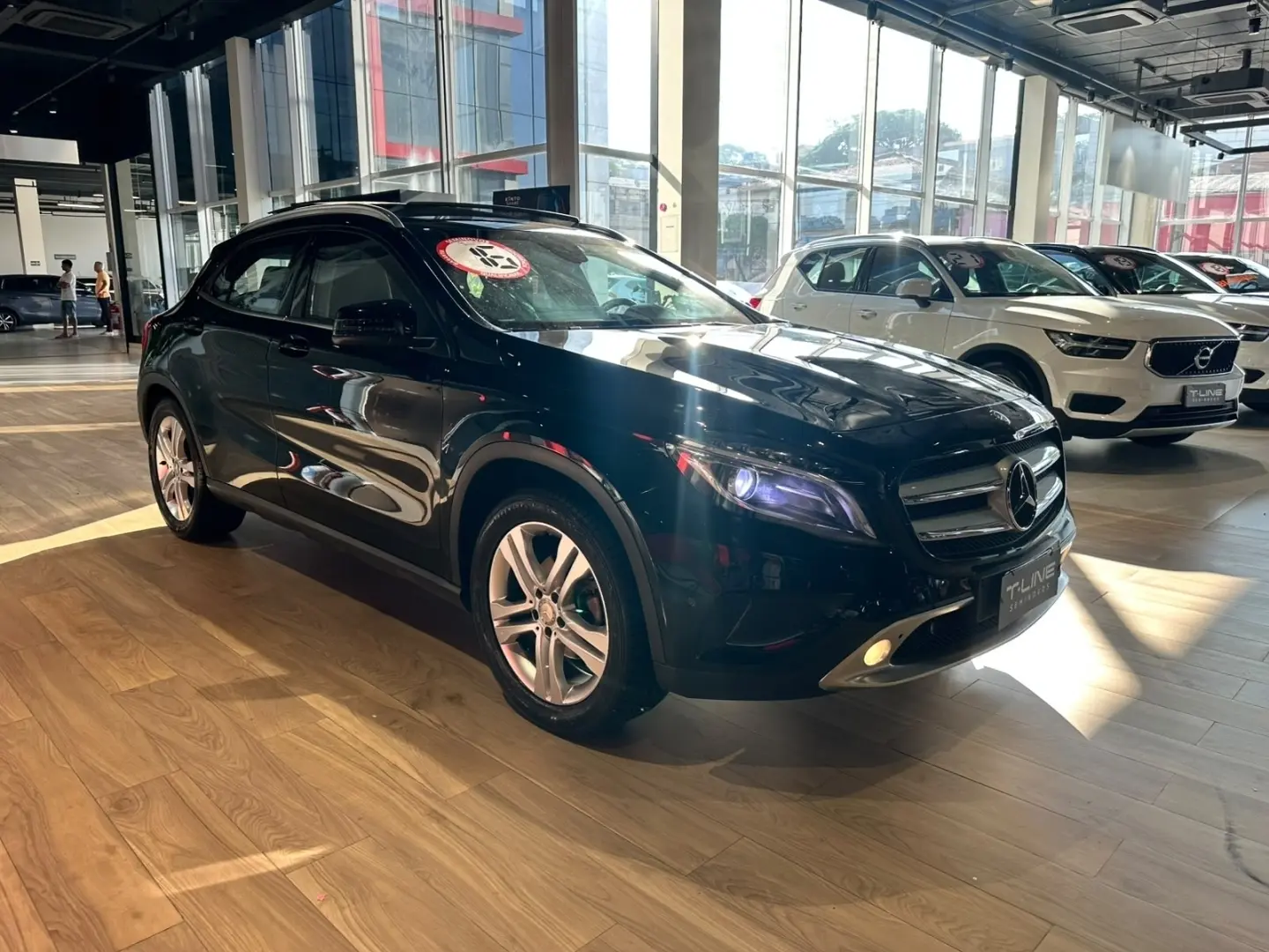 galeria GLA 200