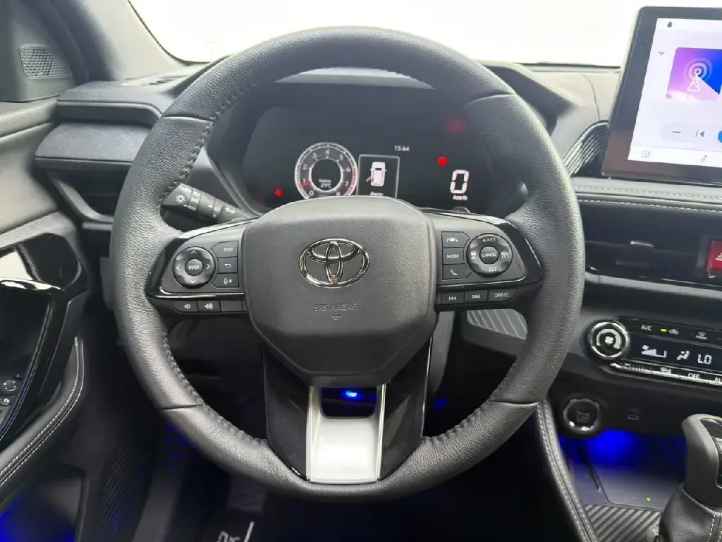galeria YARIS CROSS