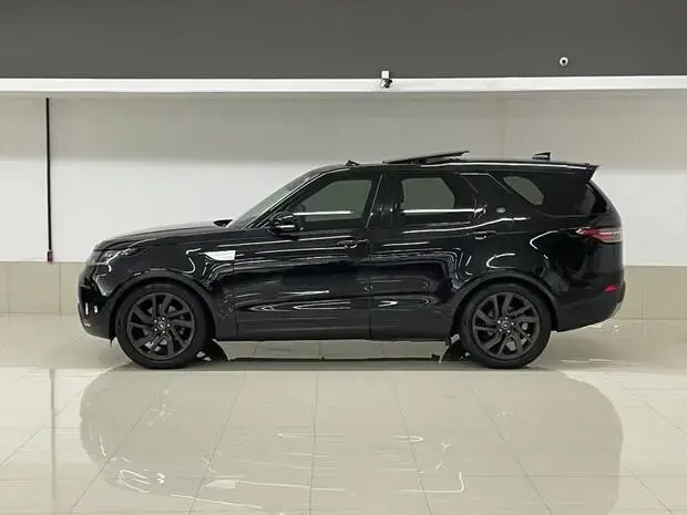 Land Rover Discovery 3.0 TD6 HSE 4WD